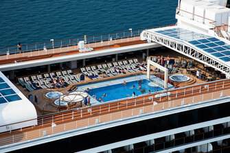 Holland america Vista- Class lido pool.jpg